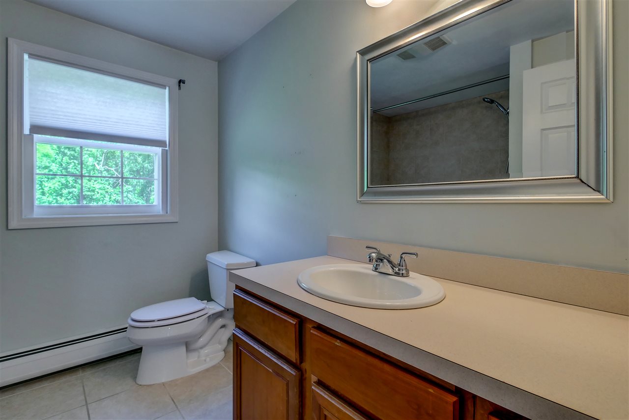 4 Meeks Road Kingston, NH 03848 - Photo 31 of 32