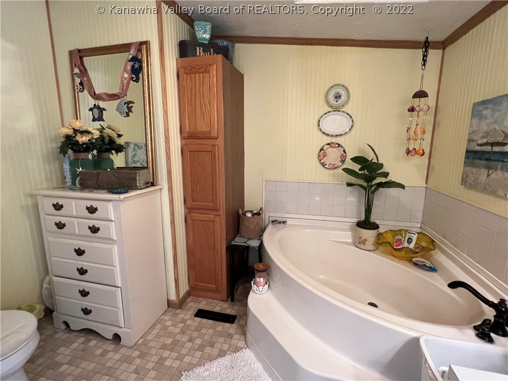 2735 Ripley Road Point Pleasant, WV 25550 - Photo 26 of 49 Gallery Image 26