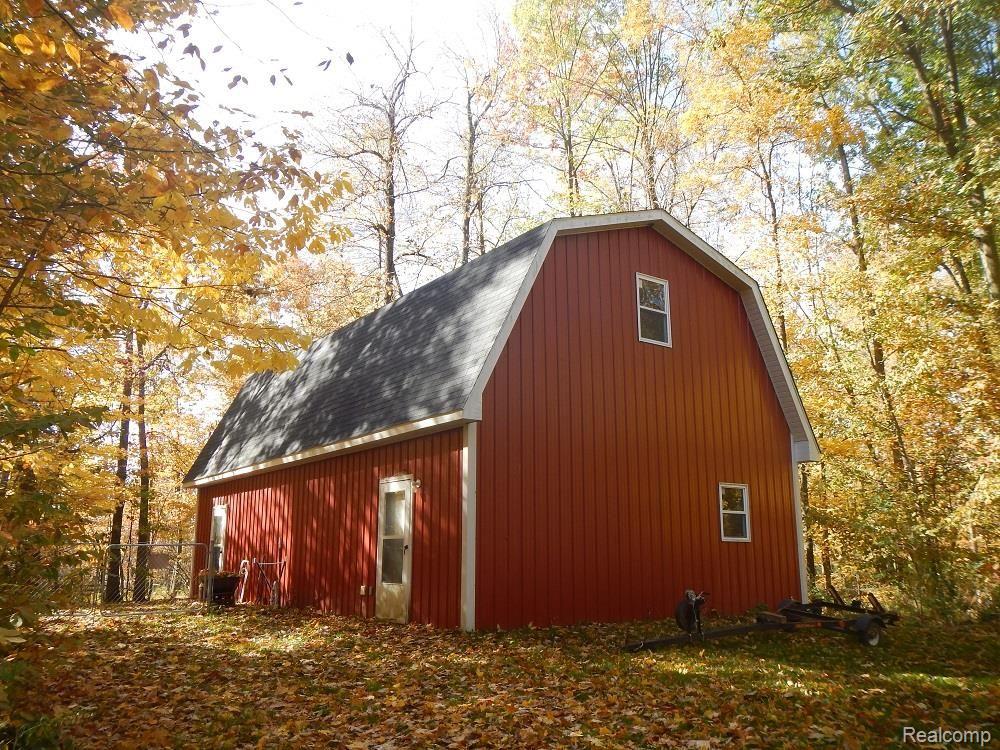 1846 Noble Road Leonard, MI 48367 - Photo 11 of 53 Horse Barn #3 10-20-14.jpg