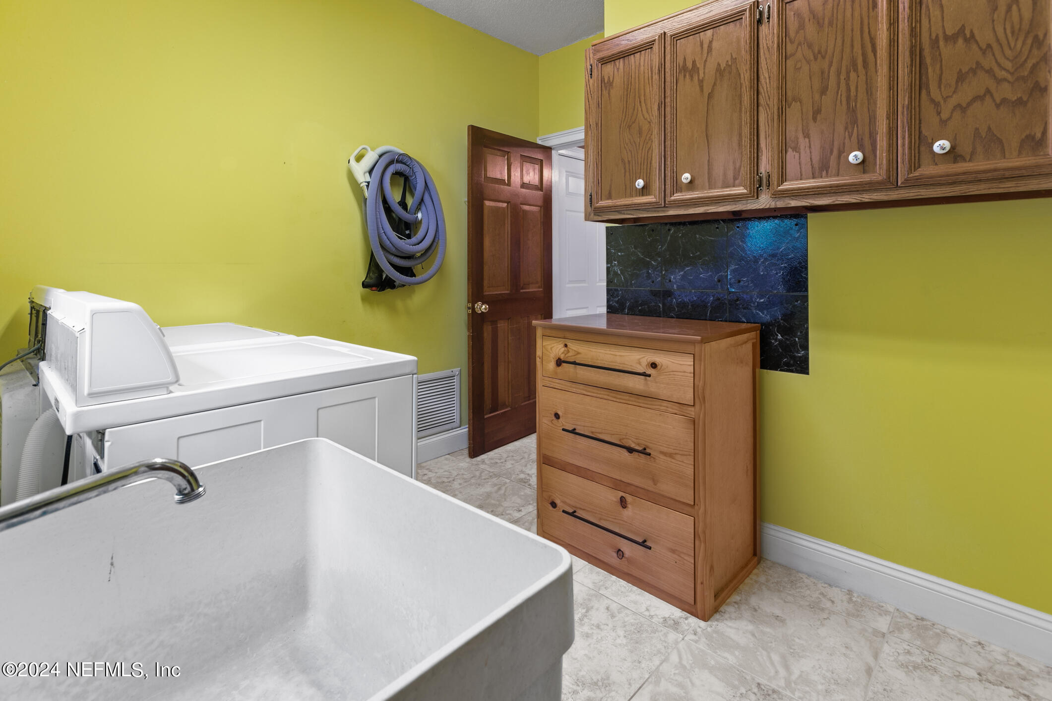 11926 Mandarin Road Jacksonville, FL 32223 - Photo 22 of 66 Laundry 2