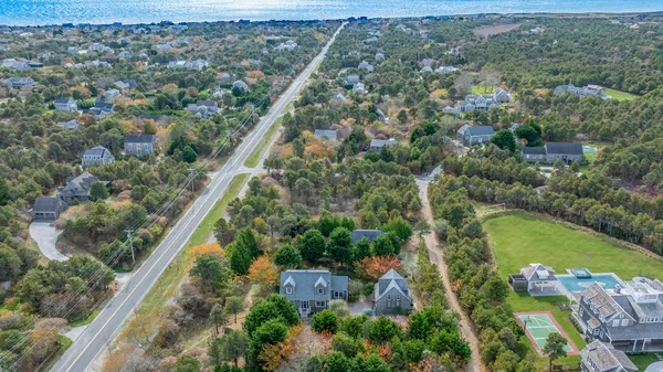 $4,850,000 | 121 Surfside Road, Nantucket, MA 02554