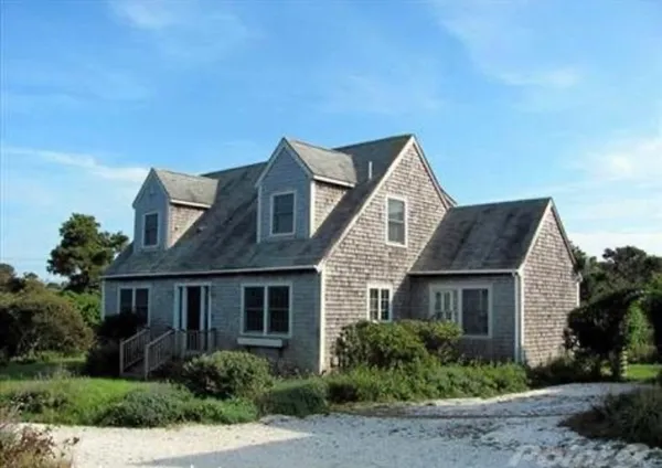 $4,850,000 | 121 Surfside Road, Nantucket, MA 02554