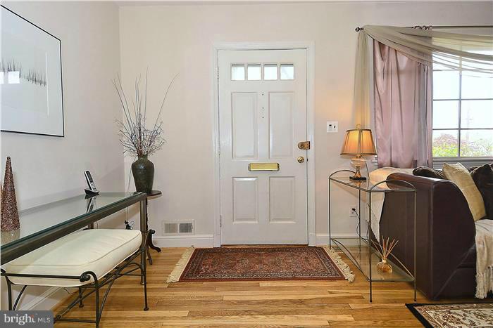 515 Kerwin Court Silver Spring, MD 20901 - Photo 2 of 15 Interior (General)