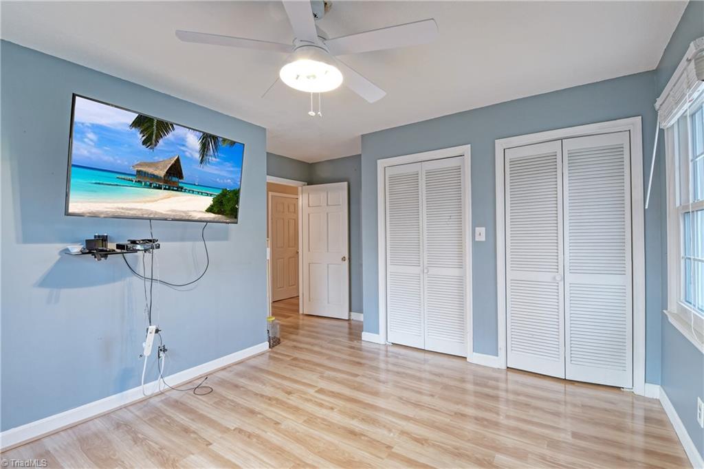 241 Flintshire Road Winston-Salem, NC 27104 - Photo 13 of 25 Gallery Image 13