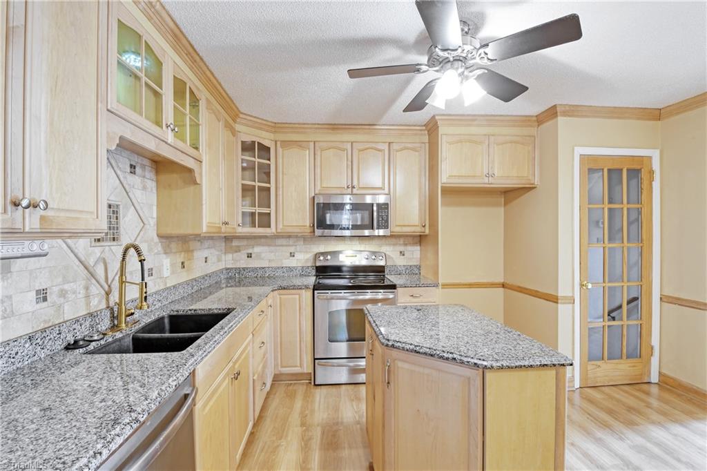 241 Flintshire Road Winston-Salem, NC 27104 - Photo 20 of 25 Gallery Image 20