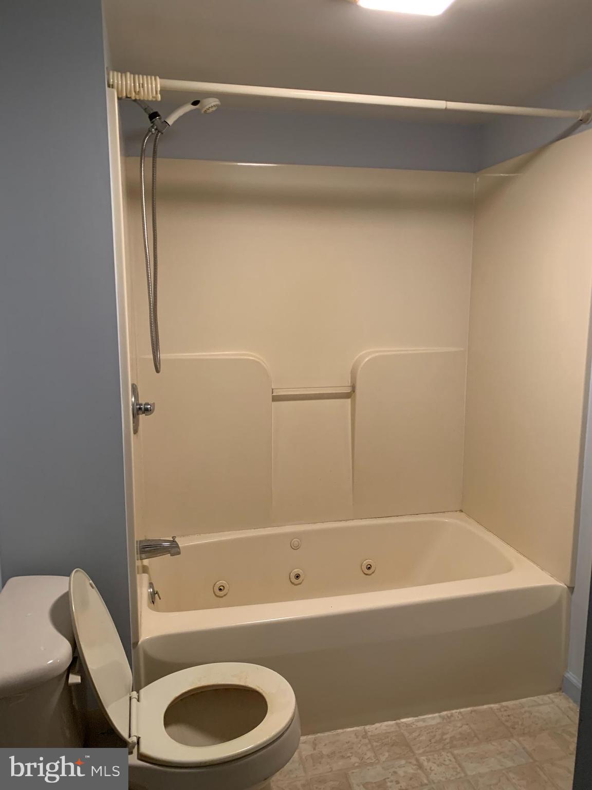 1178 Park Road Elverson, PA 19520 - Photo 12 of 30 Bathroom