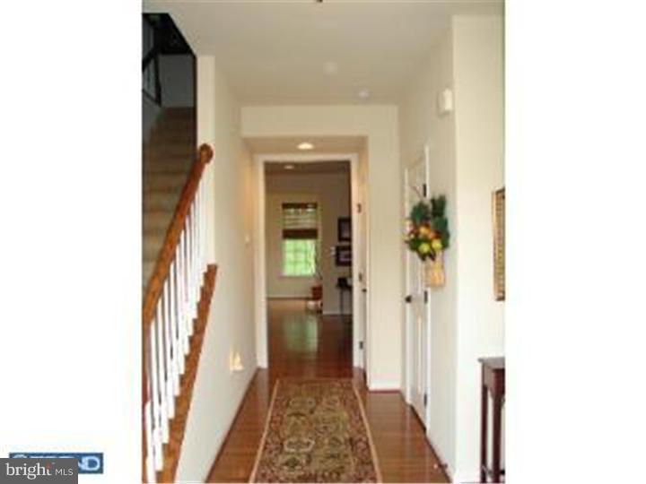 961 Aringa Way Avondale, PA 19311 - Photo 2 of 16