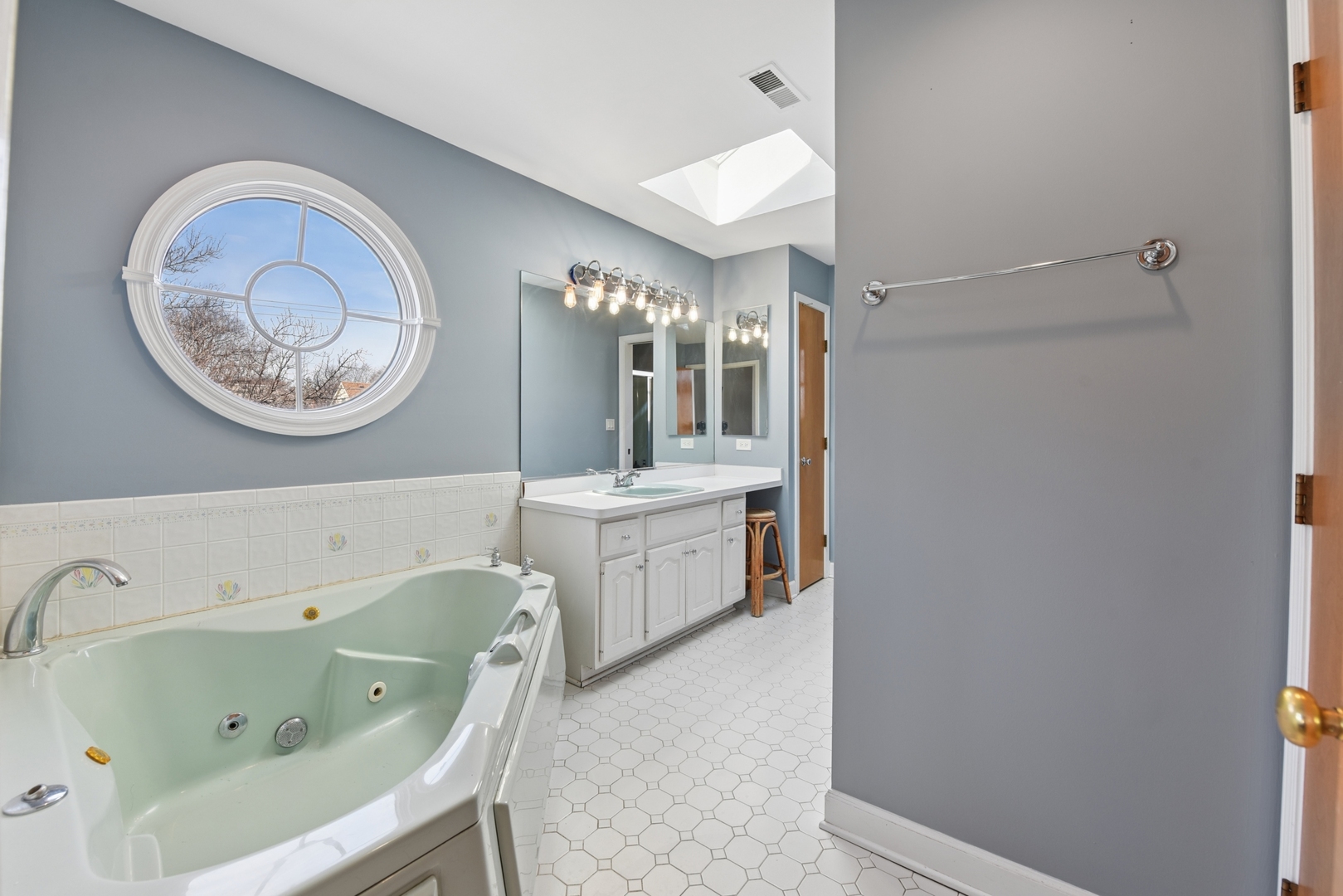 926 South Spring Avenue La Grange, IL 60525 - Photo 13 of 16
