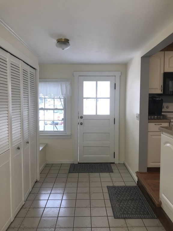 45 Harvard Road Shirley, MA 01464 - Photo 4 of 37