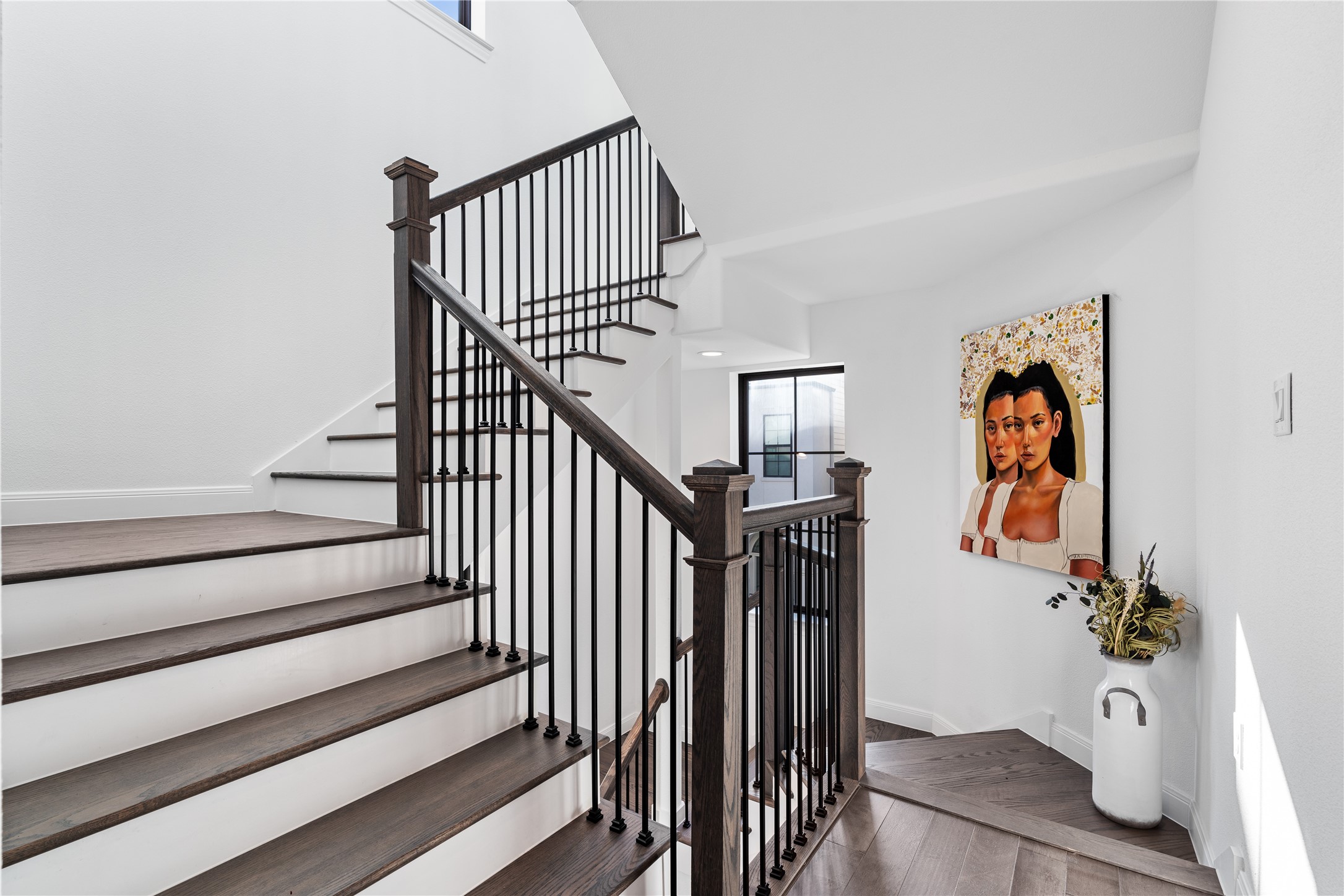 3319 Beverly Forest Drive Houston, TX 77057 - Photo 19 of 32 a view of entryway