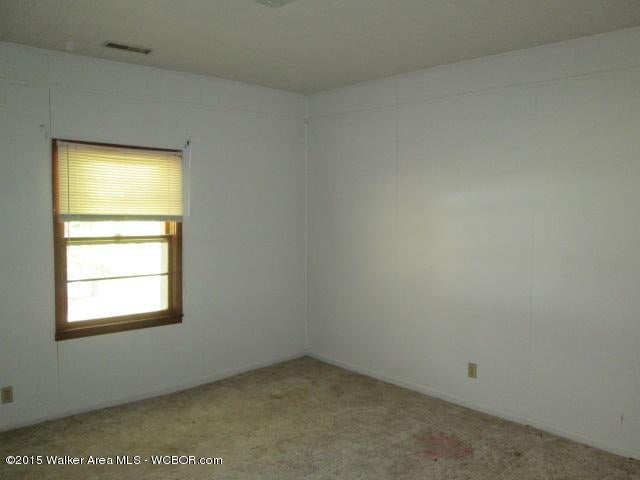 121 Hubbert Circle Fayette, AL 35555 - Photo 3 of 12 Gallery Image 3