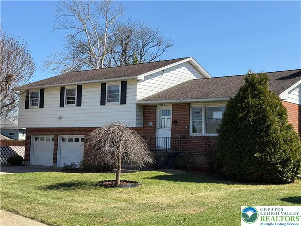 $390,000 | 1556 Bayberry Lane, Bethlehem, PA 18018