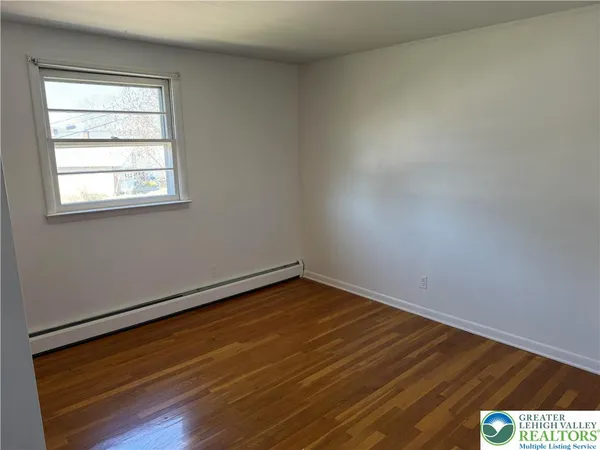 $390,000 | 1556 Bayberry Lane, Bethlehem, PA 18018