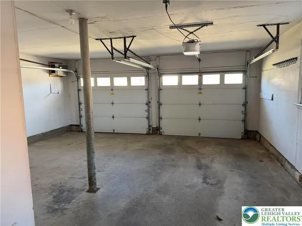 $390,000 | 1556 Bayberry Lane, Bethlehem, PA 18018