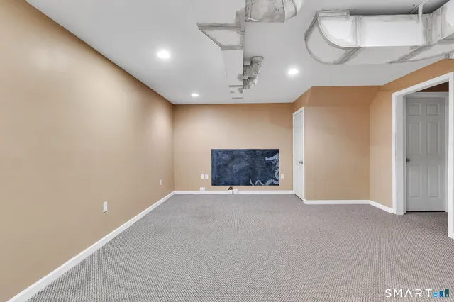 $494,500 | 17 Harwich Lane, Unit 17, West Hartford, CT 06117