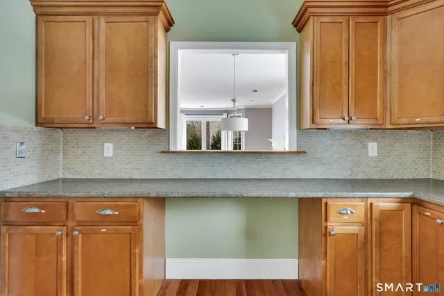 $494,500 | 17 Harwich Lane, Unit 17, West Hartford, CT 06117