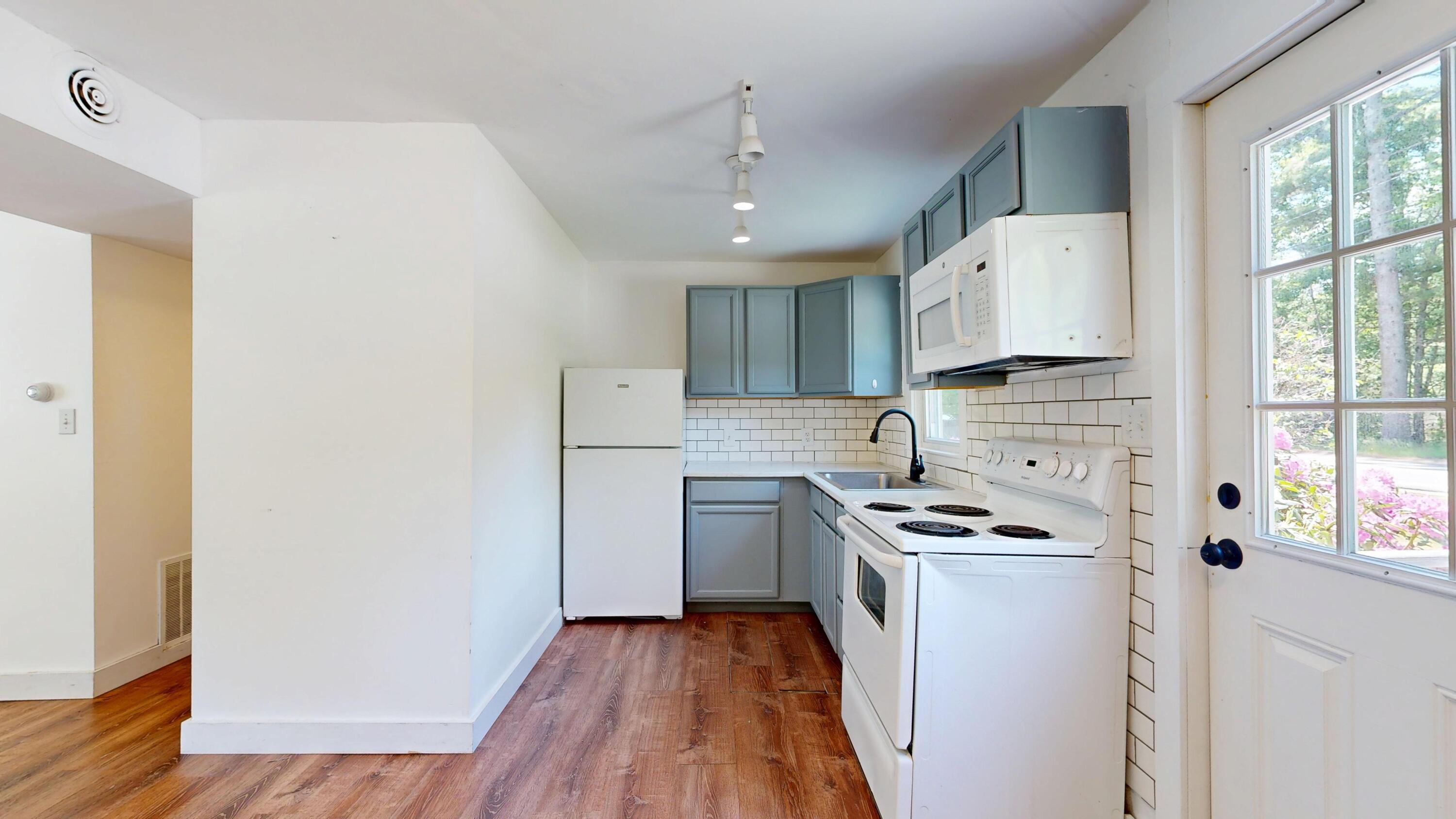 407 Gorham Road Scarborough, ME 04074 - Photo 13 of 28 407-Gorham-road-06092026_104012