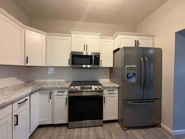 $1,595 | 18626 North 34th Avenue, Unit 2, Phoenix, AZ 85027