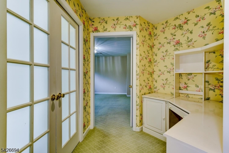 7 Matthew Road Wayne, NJ 07470 - Photo 32 of 37