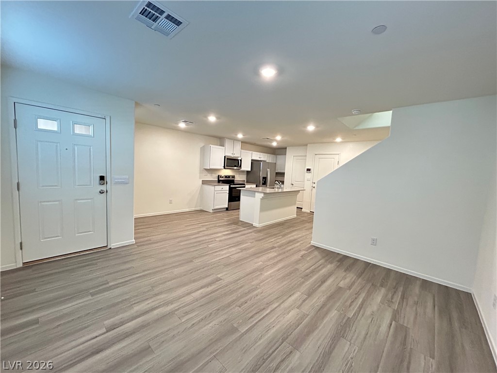 6916 Ashton Ridge Street Las Vegas, NV 89166 - Photo 3 of 23