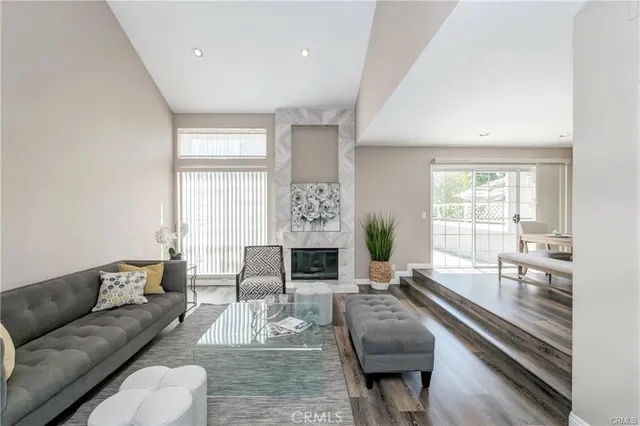 $1,050,000 | 641 Wakefield Court, Unit 102, Long Beach, CA 90803