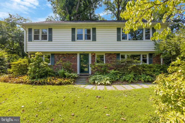 $4,800 | 1411 South West Street, Falls Church, VA 22046