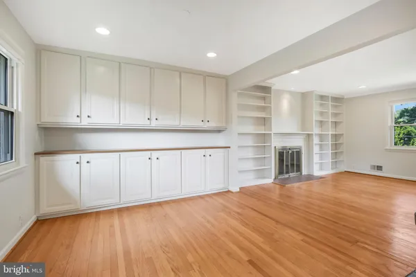$4,800 | 1411 South West Street, Falls Church, VA 22046