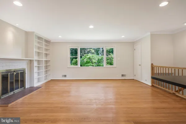 $4,800 | 1411 South West Street, Falls Church, VA 22046