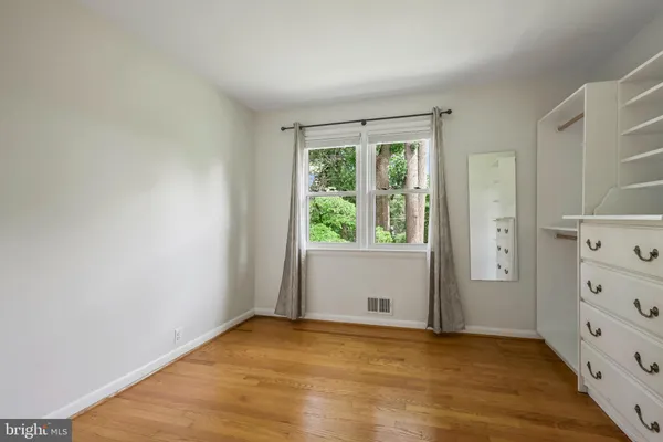 $4,800 | 1411 South West Street, Falls Church, VA 22046