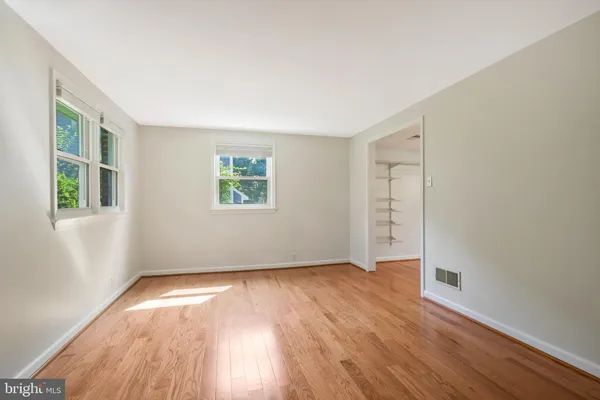 $4,800 | 1411 South West Street, Falls Church, VA 22046