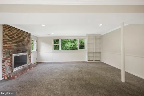 $4,800 | 1411 South West Street, Falls Church, VA 22046