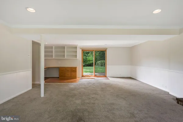 $4,800 | 1411 South West Street, Falls Church, VA 22046