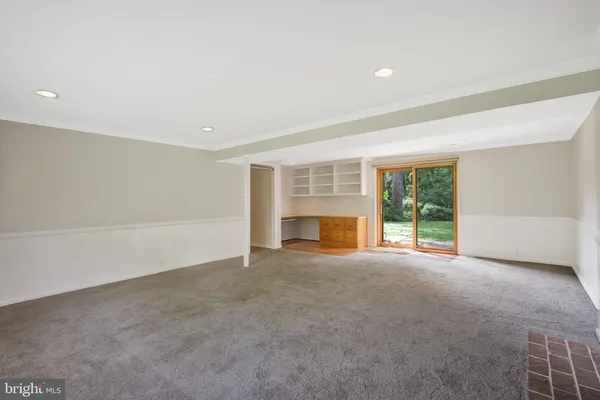 $4,800 | 1411 South West Street, Falls Church, VA 22046
