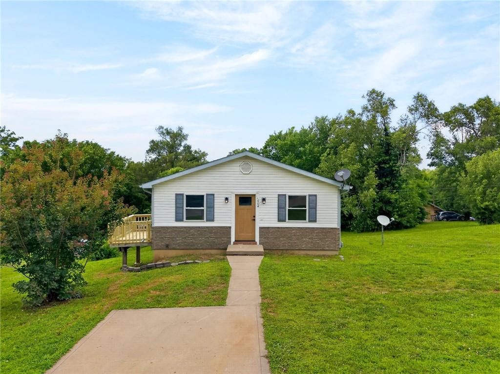 604 West Royle Street Richmond, MO 64085 - Photo 2 of 24