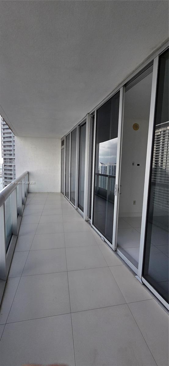 485 Brickell Avenue, Unit 4103 Miami, FL 33131 - Photo 12 of 13 a view of an empty room