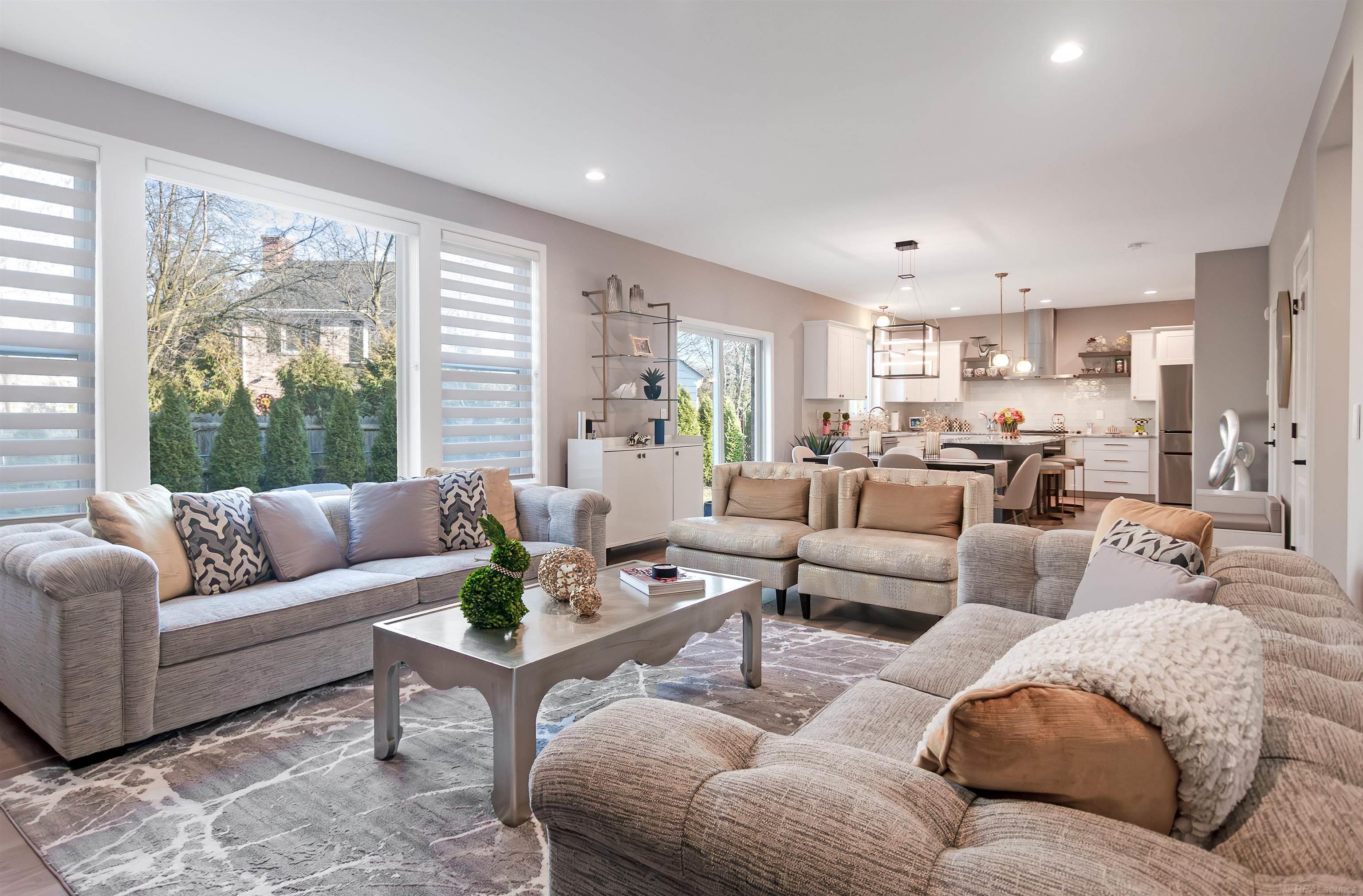314 McMillan Road Grosse Pointe, MI 48236 - Photo 8 of 46 50134701-0e58a947-fe6f-4a91-b8b2-5e130a68d548.JPG