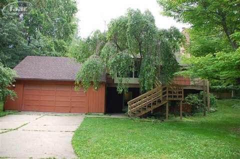 10104 Denton Hill Road Fenton, MI 48430 - Photo 1 of 17 20363536.JPG