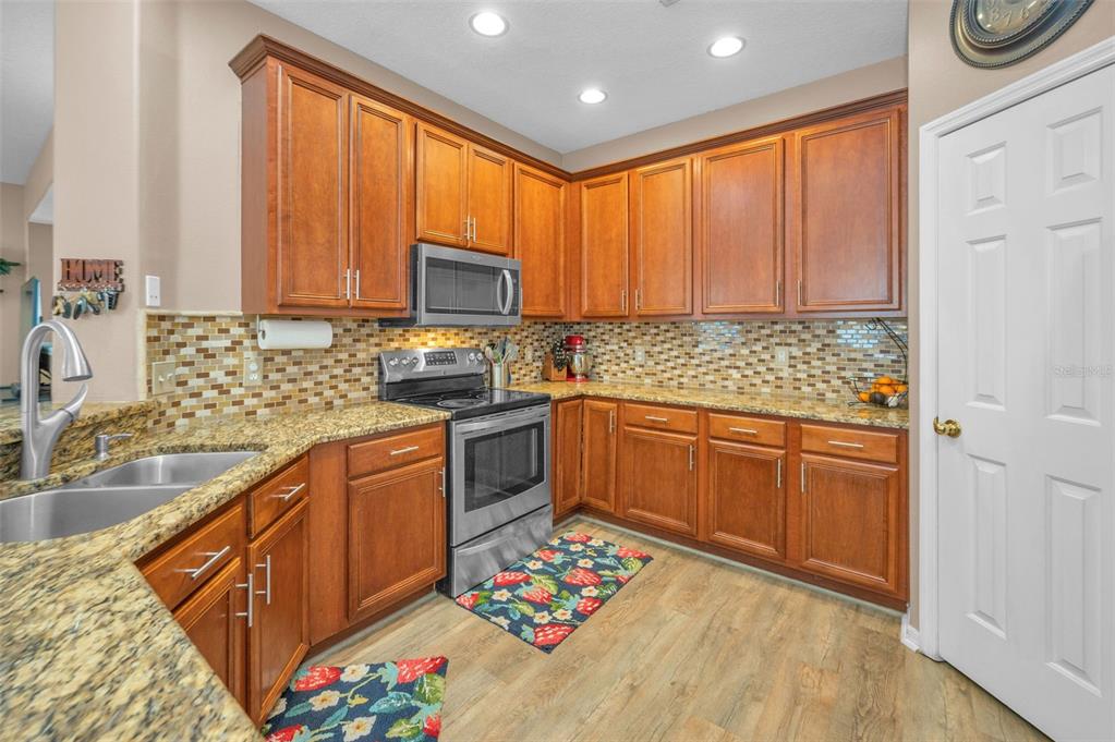 3619 Hatchbend Way Wesley Chapel, FL 33544 - Photo 16 of 86