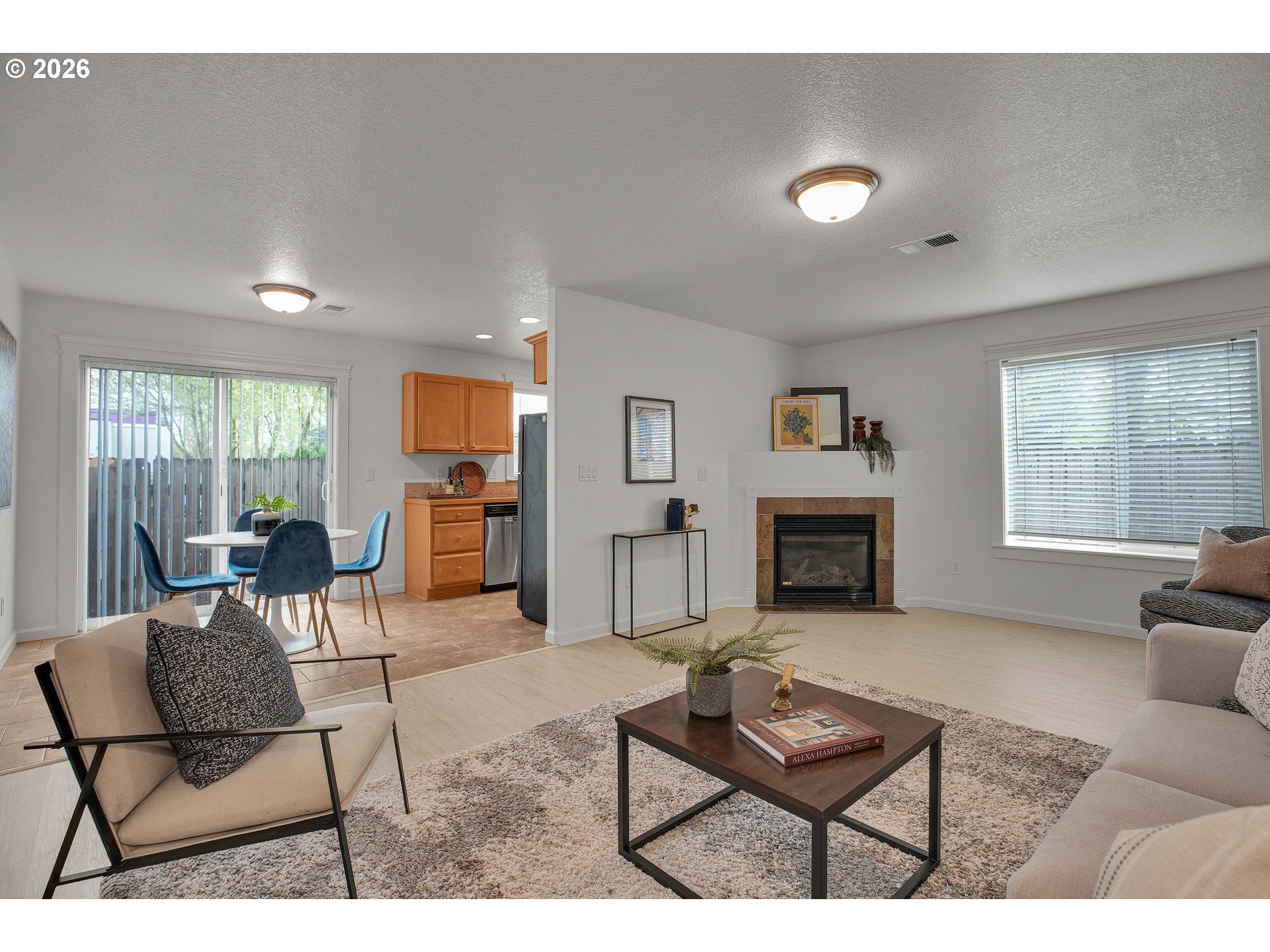 12623 Southeast Division Street Portland, OR 97236 - Photo 12 of 38