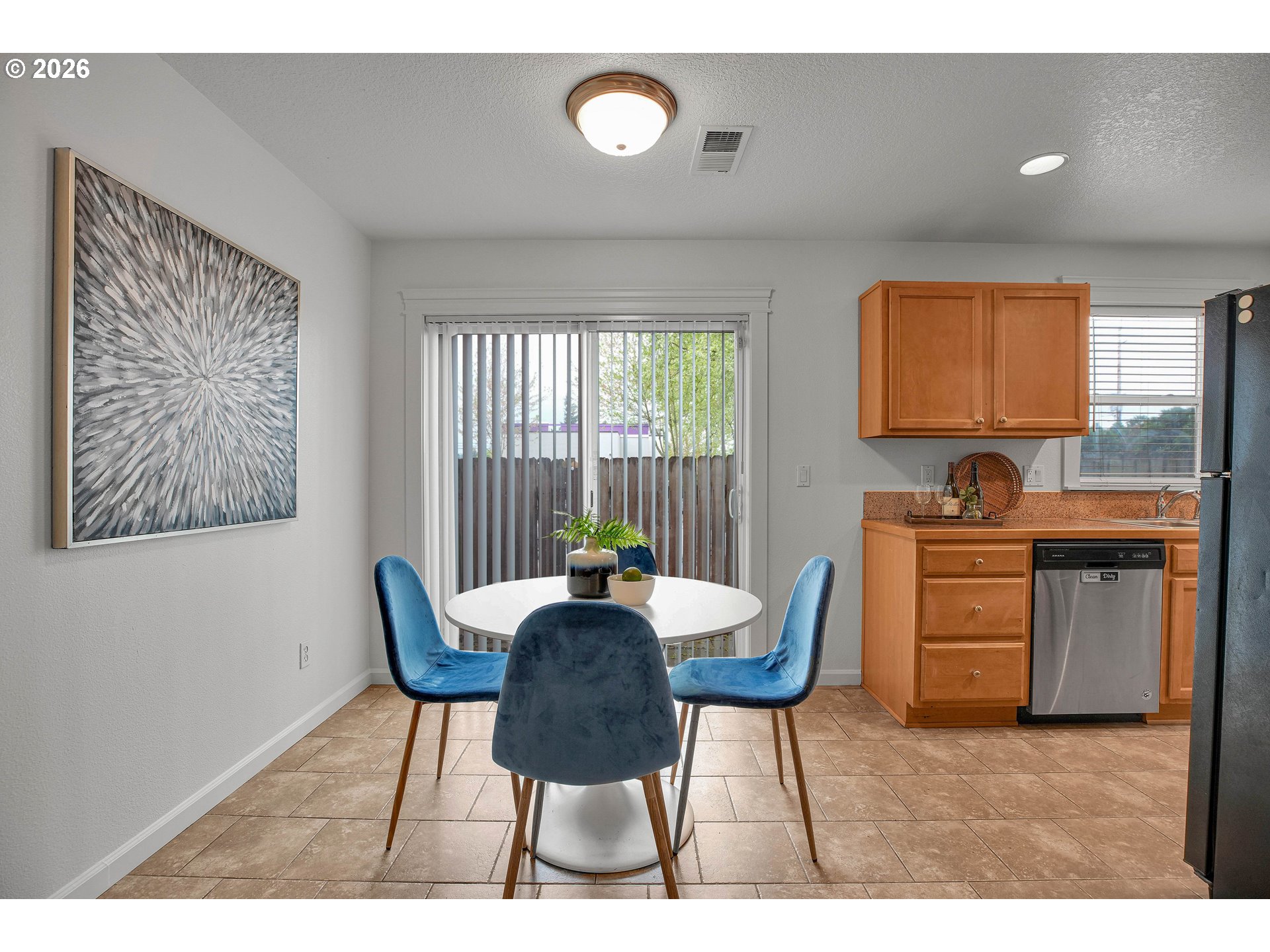 12623 Southeast Division Street Portland, OR 97236 - Photo 13 of 38