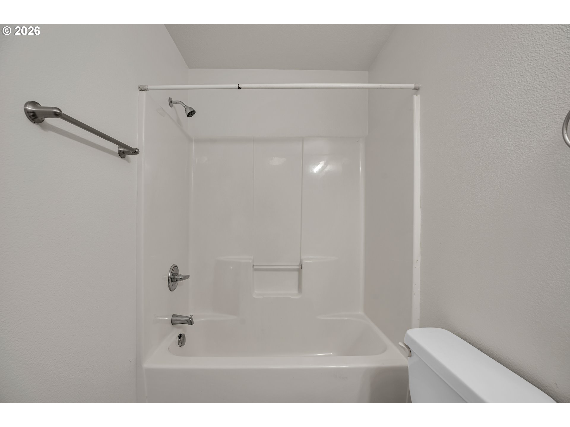 12623 Southeast Division Street Portland, OR 97236 - Photo 37 of 38