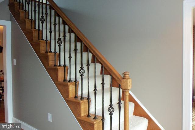 2647 Beechwood Road Lancaster, PA 17601 - Photo 4 of 24
