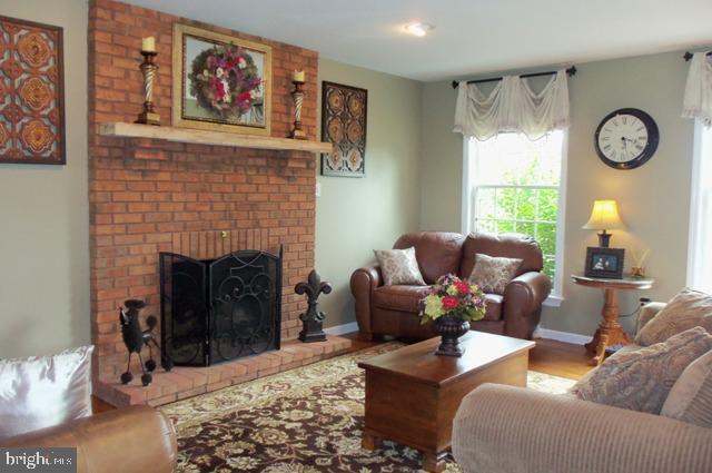 2647 Beechwood Road Lancaster, PA 17601 - Photo 5 of 24