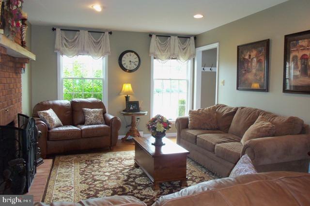 2647 Beechwood Road Lancaster, PA 17601 - Photo 6 of 24