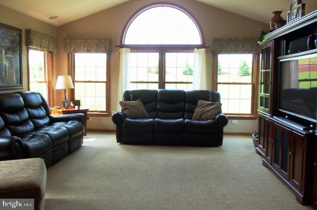 2647 Beechwood Road Lancaster, PA 17601 - Photo 7 of 24