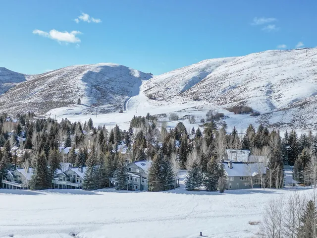 $2,195,000 | 92 Elkhorn Road, Sun Valley, ID 83353