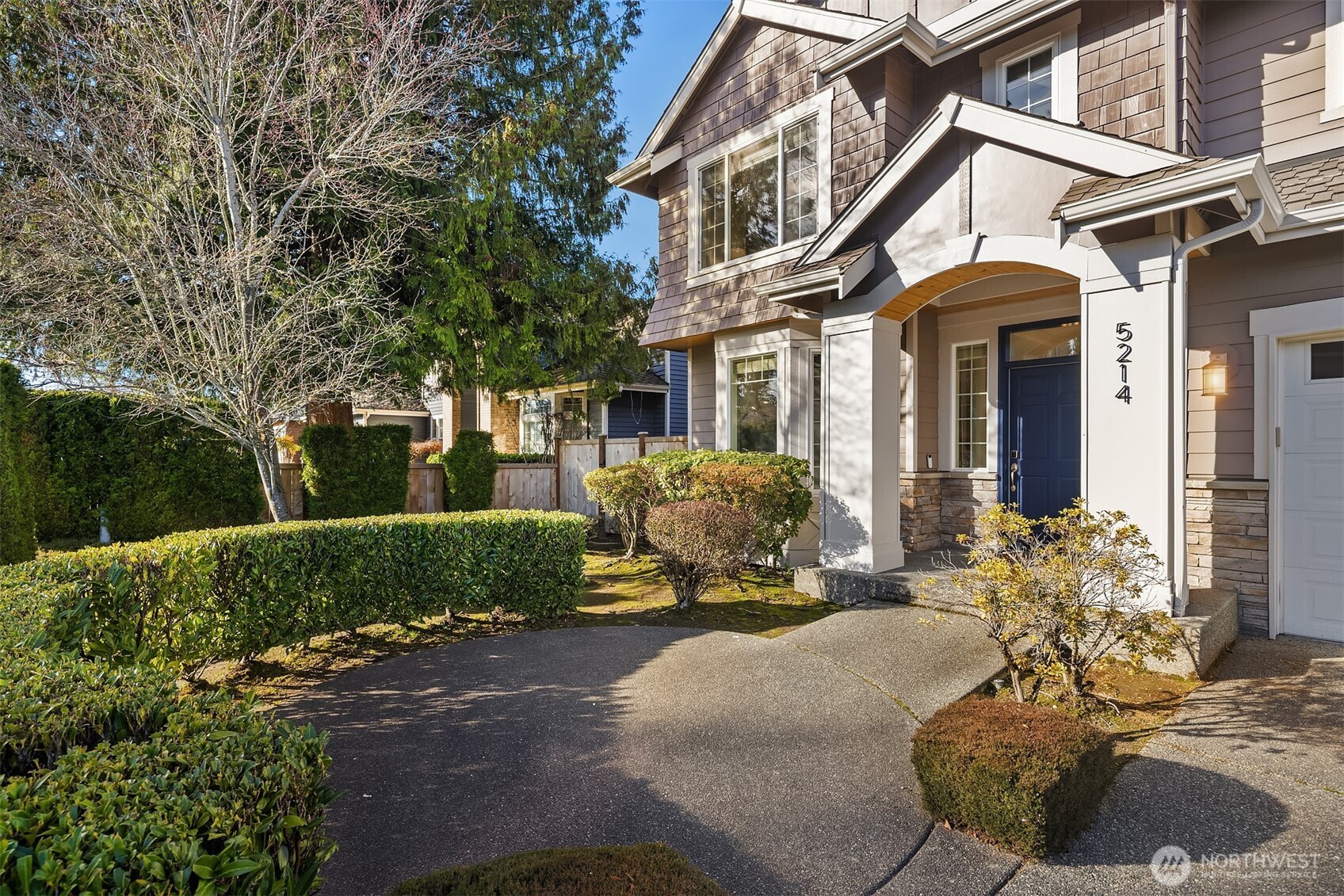 5214 Northeast 16th Street Renton, WA 98059 - Photo 2 of 40