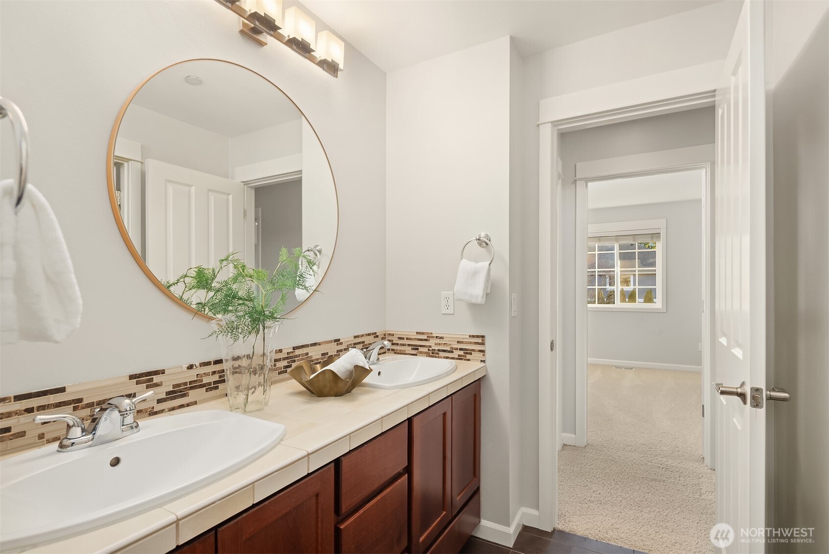 5214 Northeast 16th Street Renton, WA 98059 - Photo 26 of 40