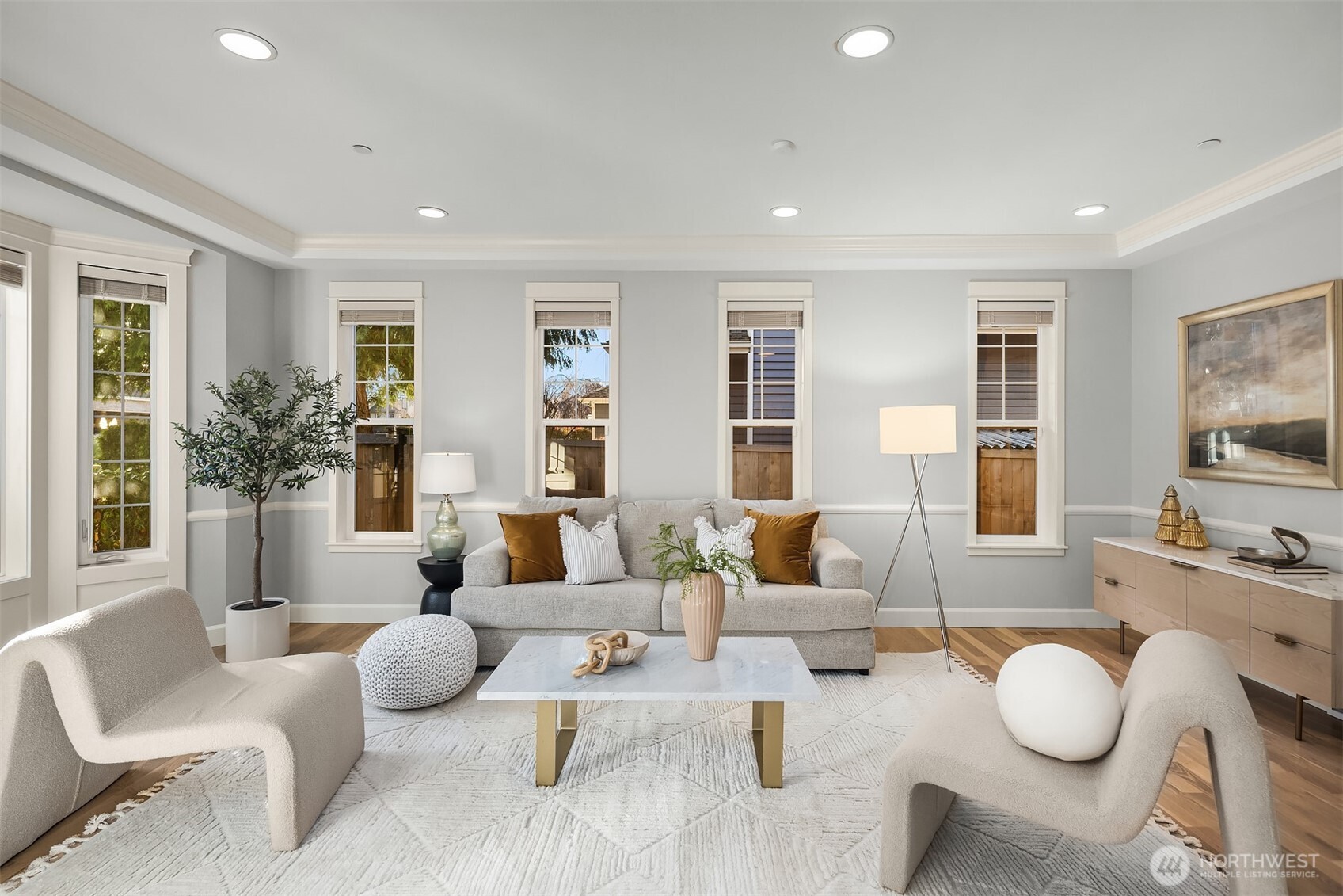 5214 Northeast 16th Street Renton, WA 98059 - Photo 4 of 40