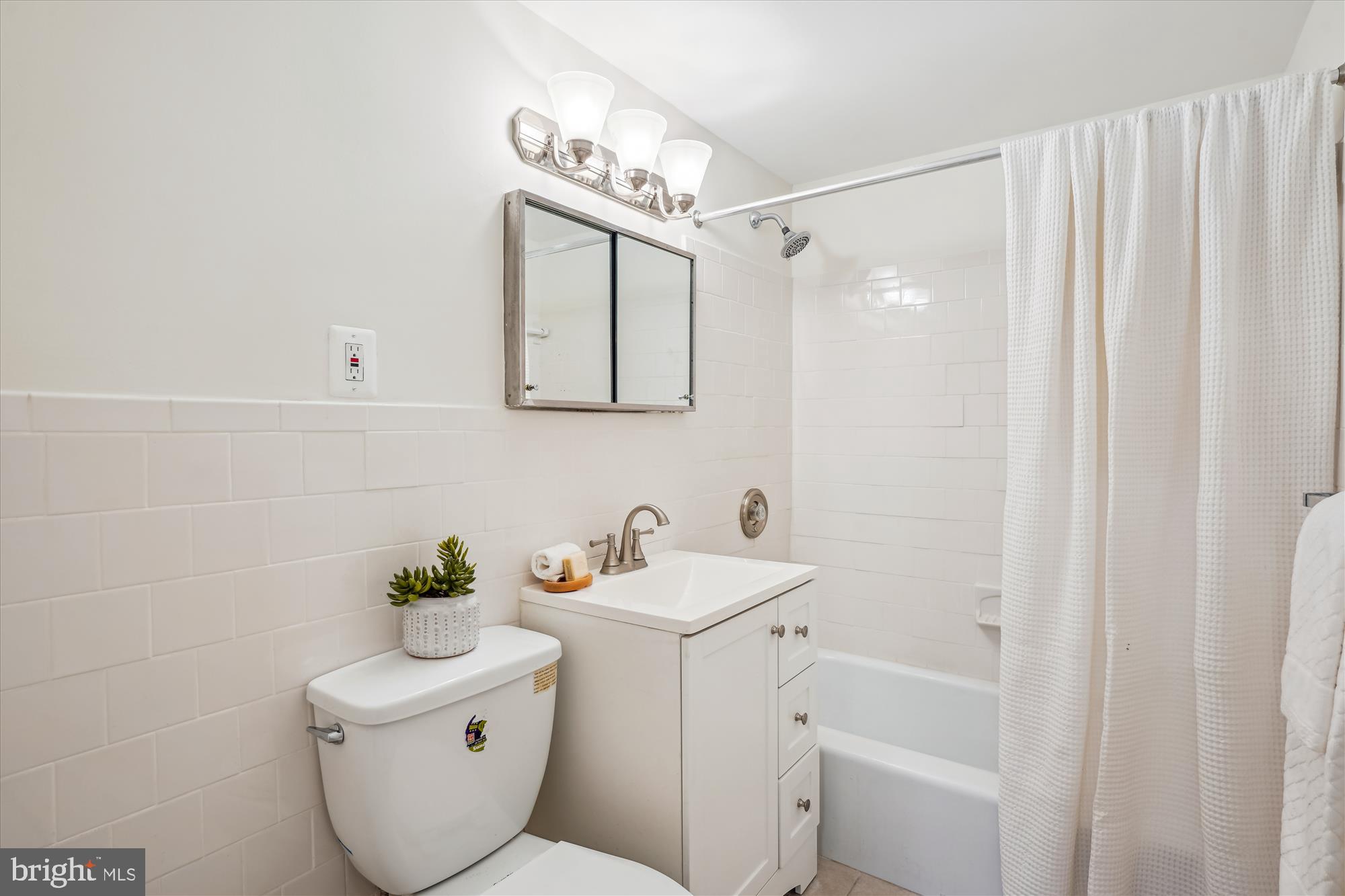 730 24th Street Northwest, Unit 412 Washington, DC 20037 - Photo 19 of 40 Updated full Bath with tub/shower